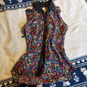 Floral Sleeveless Button-Up Blouse